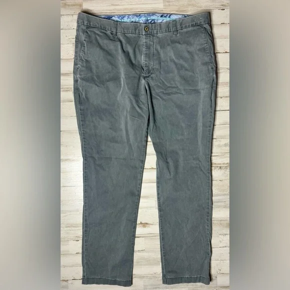 Tommy Bahama Island Zone Mens Pants Gray Size 40x32 Performance Chino Stretch - Picture 2 of 10